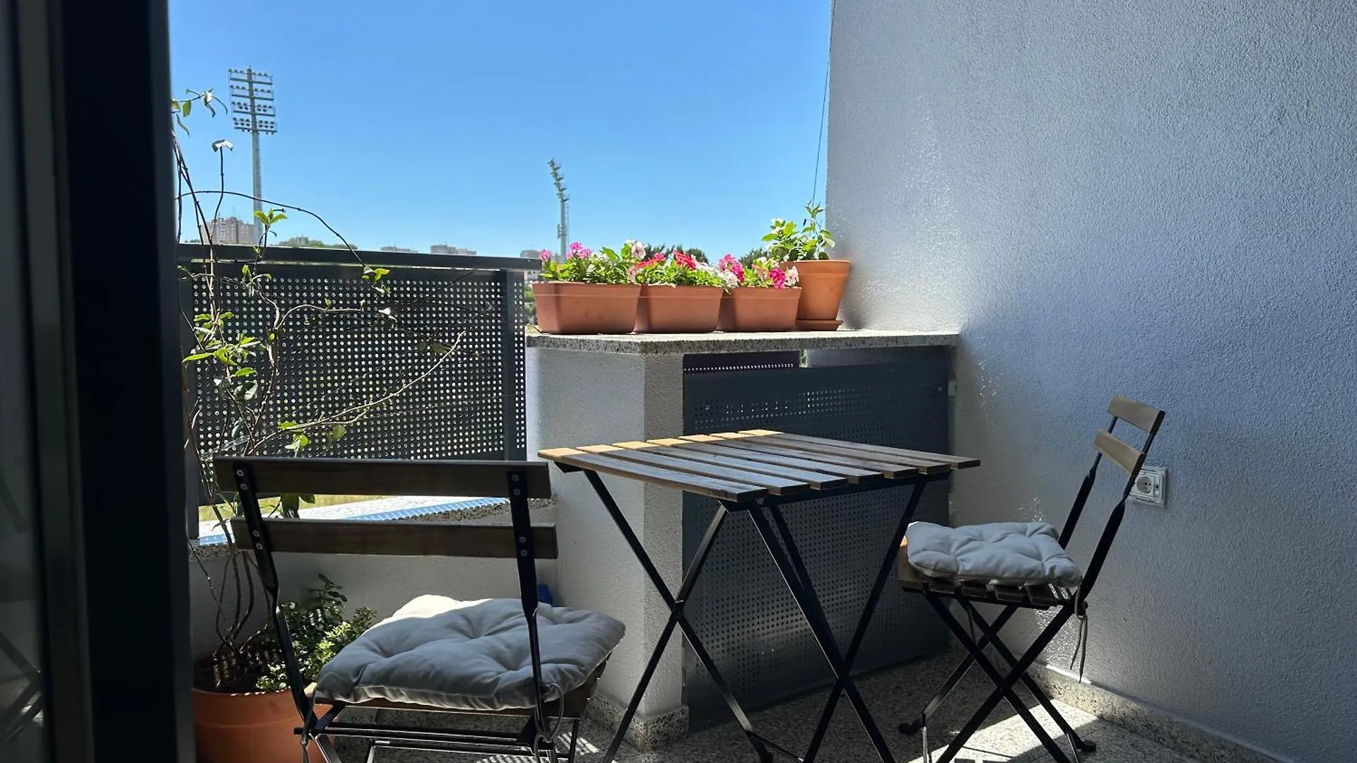 Fiorea Apartment Πούλα